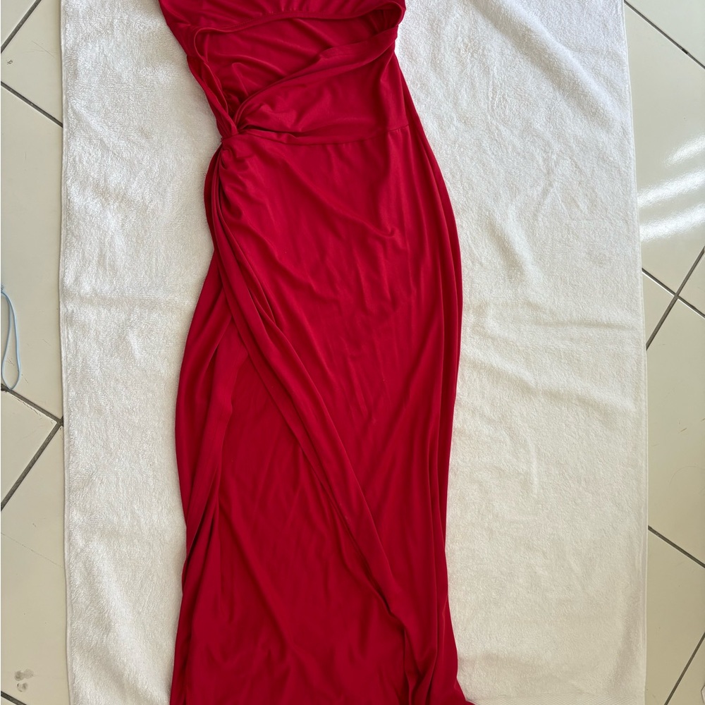 Elegant Red Evening Dress